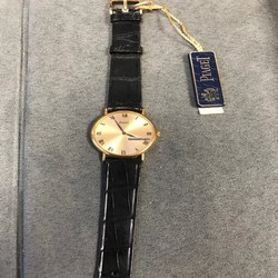 Piaget Mens watch Unisex Quartz Yellow gold 8025M