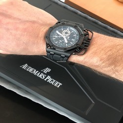 Audemars Piguet Royal Oak Offshore Chronograph Mens watch Unisex Automatic Titanium 26165IO.OO.A002CA.01