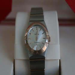 Omega Constellation Quartz Womens watch Quartz Gold Steel 123.20.24.60.02.001