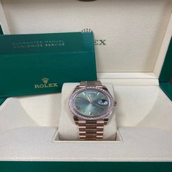 Rolex Day-Date 40 Mens watch Unisex Rose gold Automatic 228345