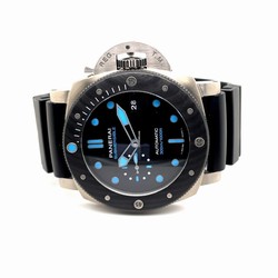 Panerai Luminor Submersible Mens watch Unisex Automatic Carbon PAM 00799