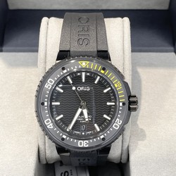 Oris Aquis Date Mens watch Unisex Automatic Titanium 01 400 7767 7754-07 426 64BTEB