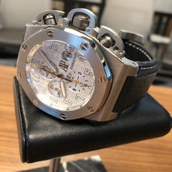Audemars Piguet Royal Oak Offshore Chronograph Mens watch Unisex Automatic Titanium 25863TI.OO.A080CU.01