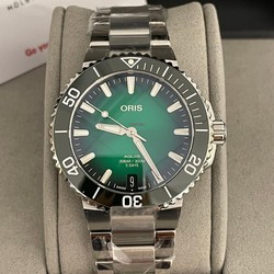 Oris Aquis Date Mens watch Unisex Automatic Steel 01 400 7769 4157 07 8 22 09PEB