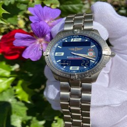 Breitling Aerospace Mens watch Unisex Quartz Titanium E75362