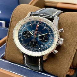 Breitling Navitimer 1 B01 Chronograph 43 Mens watch Unisex Automatic Steel AB0121211C1P1