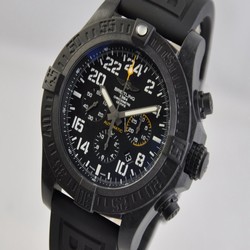Breitling Avenger Hurricane Mens watch Unisex Automatic Carbon XB1210E41B1S1