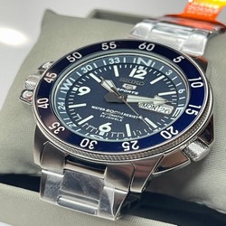 Seiko Mens watch Unisex Automatic Steel SKZ209J1