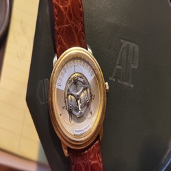 Audemars Piguet Mens watch Unisex Automatic Yellow gold 25720