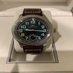 IWC Pilot Mens watch Unisex Manual winding Steel IW325401