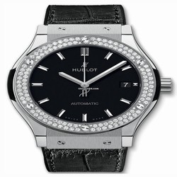 Hublot Classic Fusion Quartz Womens watch Automatic Titanium 581.NX.1171.LR.1104