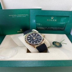 Rolex Sky-Dweller Mens watch Unisex Yellow gold Automatic 326238-0009