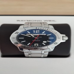 Raymond Weil Nabucco Mens watch Unisex Automatic Steel 3800-ST-05207