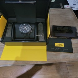 Breitling Colt Chronograph Automatic Mens watch Unisex Automatic Steel M1338810 BF01