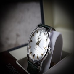 Longines Conquest Heritage Mens watch Unisex Automatic Steel L1.611.4.52.2