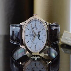 Patek Philippe Perpetual Calendar Mens watch Unisex Automatic Rose gold 5496R-001