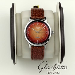 Glashtte Original Sixties Mens watch Unisex Automatic Steel 1-39-52-13-02-04