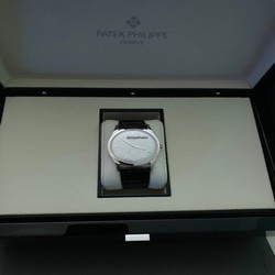 Patek Philippe Calatrava Mens watch Unisex Manual winding White gold 5196G-001