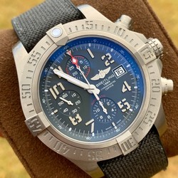 Breitling Avenger Bandit Mens watch Unisex Automatic Titanium E1338310 M534