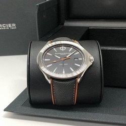 Baume & Mercier Clifton Mens watch Unisex Quartz Steel M0A10410