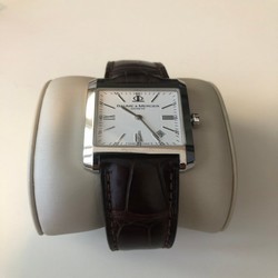 Baume & Mercier Hampton Mens watch Unisex Quartz M0A08677