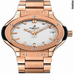 Hublot Classic Fusion Quartz Womens watch Quartz Rose gold 581.OX.2610.OX