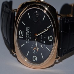 Panerai Special Editions Mens watch Unisex Automatic Rose gold PAM00273