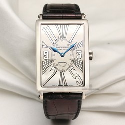 Roger Dubuis Much More Mens watch Unisex Automatic White gold M34570
